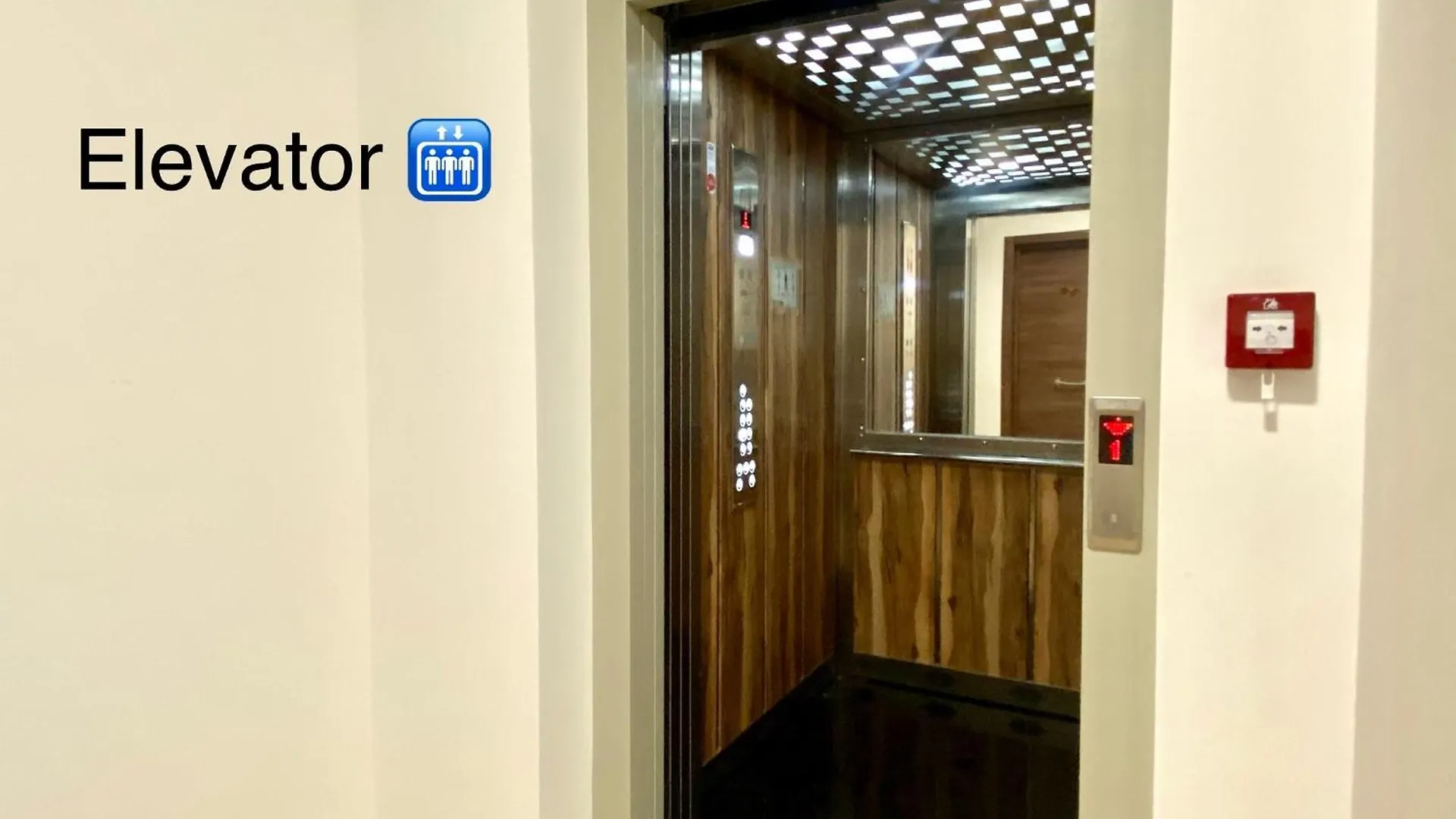 Central Private En-Suite With Balcony In Shared Residence Pieta